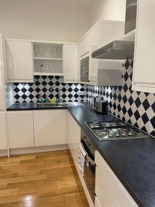 Beautiful 1 Bed Flat 2 Minute Walk To Camden Station Leilighet London Eksteriør bilde